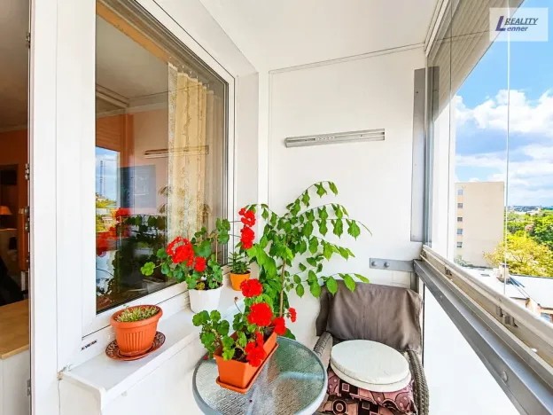 Prodej bytu 3+1, Praha - Kyje, Bajgarova, 64 m2