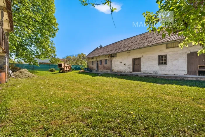 Prodej zemědělské usedlosti, Dolní Stakory, 300 m2