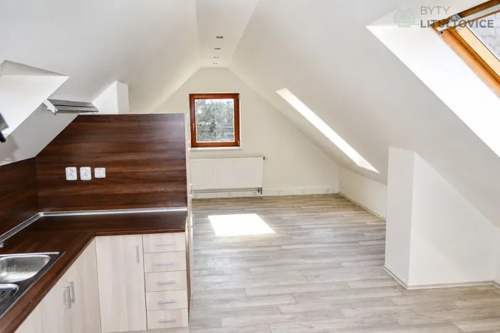 Pronájem bytu 1+kk, Opava - Jaktař, Kotršova, 37 m2