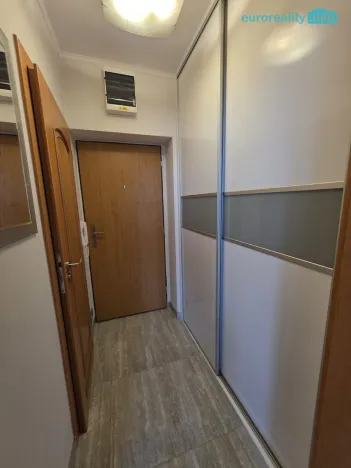 Pronájem bytu 2+kk, Králův Dvůr, Na Horizontu, 49 m2