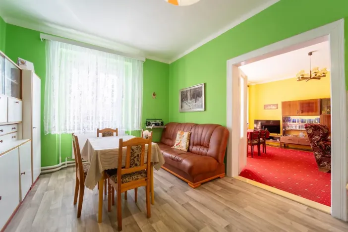Prodej bytu 4+1, Zásmuky, Pražská, 153 m2