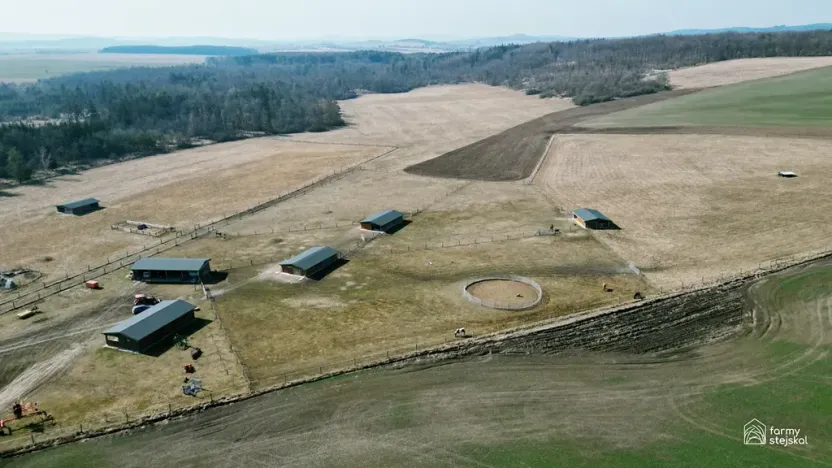 Prodej louky, Dobříš, 167112 m2