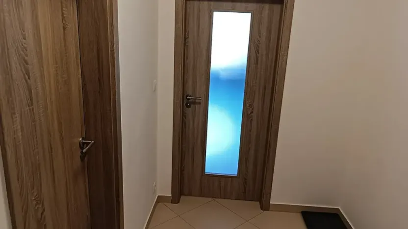 Pronájem bytu 1+kk, Praha - Letňany, Hlučkova, 34 m2