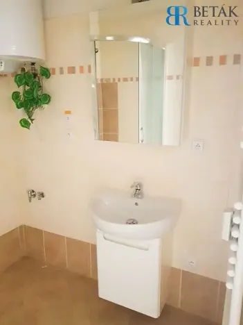 Pronájem bytu 2+1, Přerov, Komenského, 72 m2