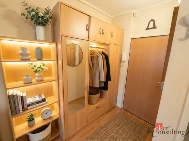 Prodej bytu 2+1, Praha - Bohnice, Hlivická, 61 m2