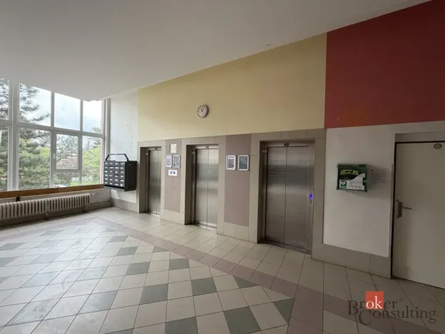 Prodej bytu 2+1, Praha - Bohnice, Hlivická, 61 m2