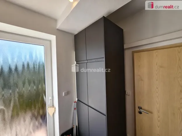 Pronájem bytu 2+kk, Praha - Hloubětín, V chaloupkách, 45 m2