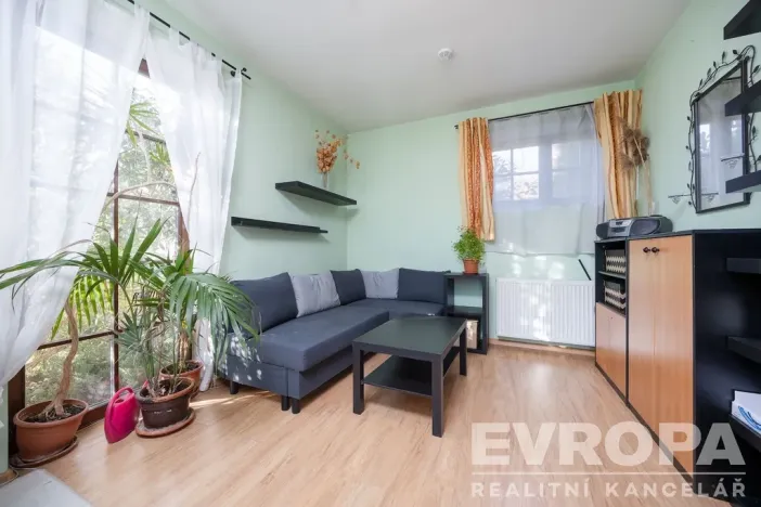 Prodej rodinného domu, Košátky, 350 m2