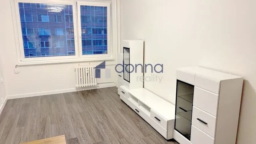 Pronájem bytu 2+kk, Praha, Borovanského, 45 m2
