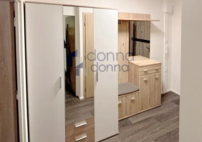 Pronájem bytu 2+kk, Praha, Borovanského, 45 m2