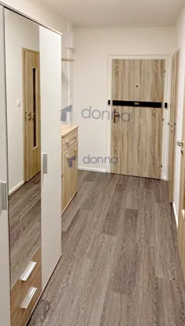 Pronájem bytu 2+kk, Praha, Borovanského, 45 m2