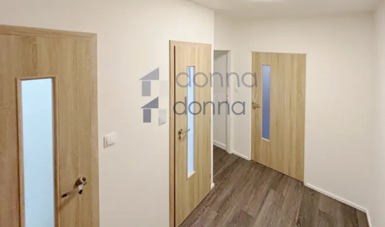 Pronájem bytu 2+kk, Praha, Borovanského, 45 m2