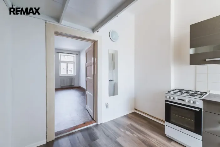Pronájem bytu 1+1, Praha - Holešovice, Letohradská, 40 m2