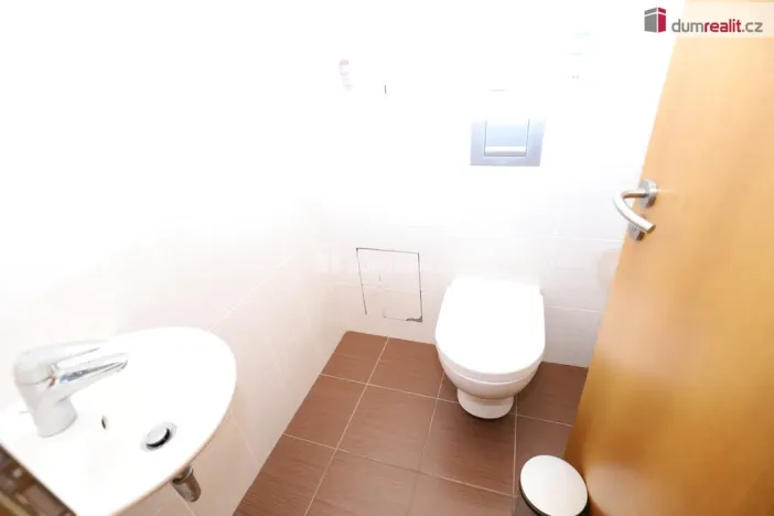 Pronájem bytu 2+kk, Praha - Žižkov, Jeseniova, 60 m2