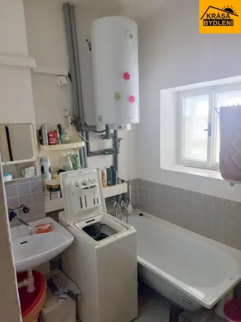 Prodej podílu 1/4 rodinného domu, Břidličná, 85 m2