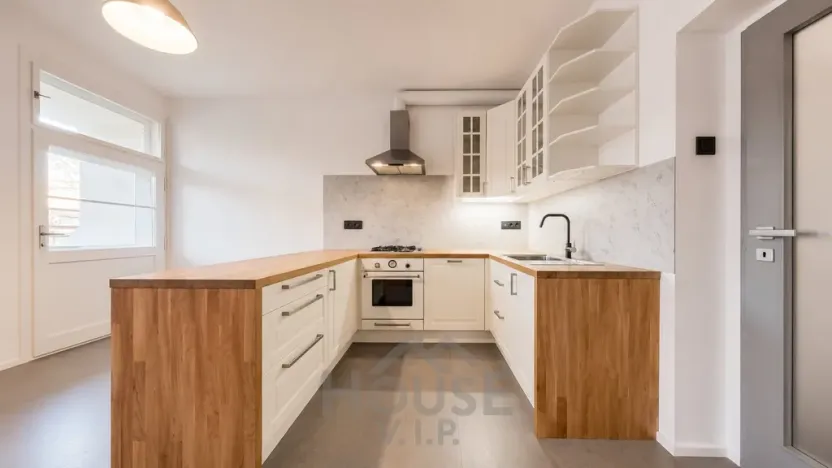 Prodej bytu 2+1, Praha - Libeň, U libeňského pivovaru, 81 m2
