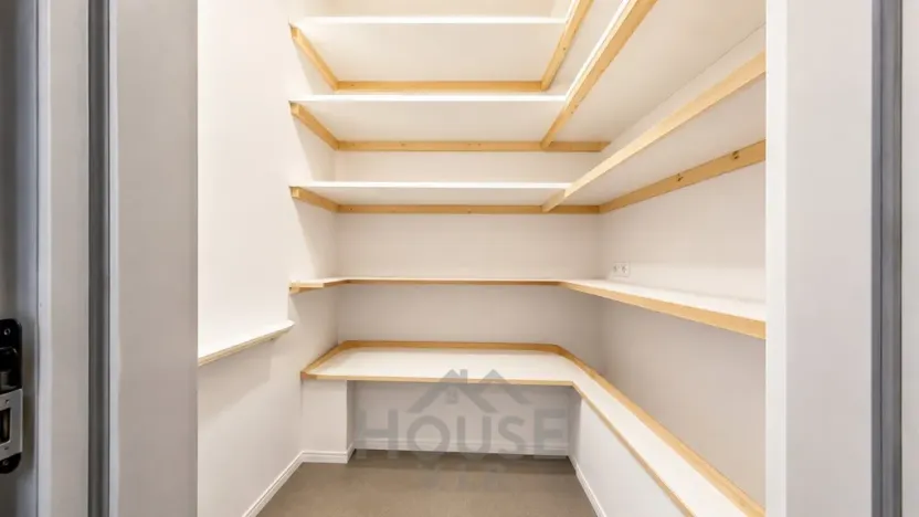 Prodej bytu 2+1, Praha - Libeň, U libeňského pivovaru, 81 m2