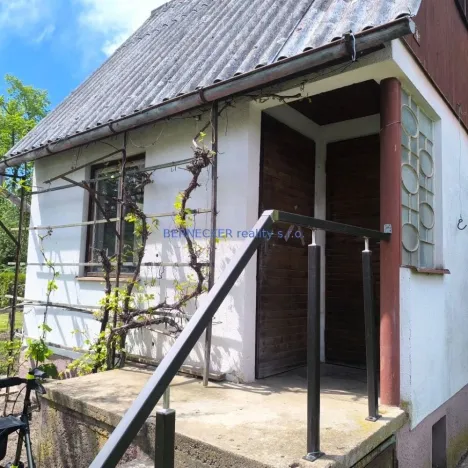 Prodej chaty, Hradec Králové - Nový Hradec Králové, Zahrádkářská osada Zlatá růže, 18 m2