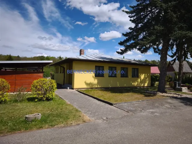 Prodej chaty, Hradec Králové - Nový Hradec Králové, Zahrádkářská osada Zlatá růže, 18 m2