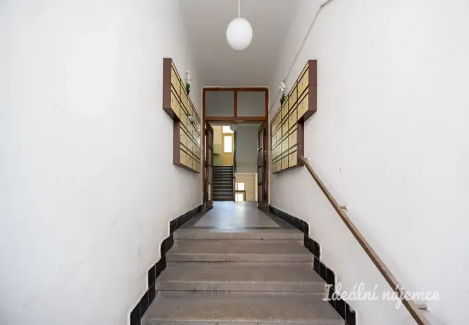 Pronájem bytu 2+kk, Praha - Vinohrady, Písecká, 48 m2