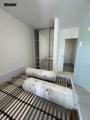 Pronájem bytu 1+kk, Zlín, Čepkovská, 40 m2