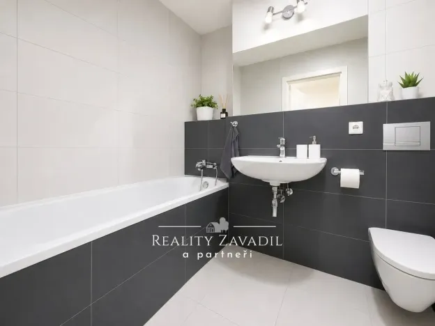 Pronájem bytu 2+kk, Praha - Libeň, U svobodárny, 47 m2