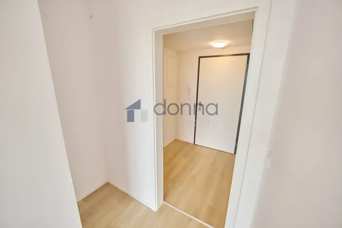 Pronájem bytu 1+kk, Praha, Libušská, 44 m2