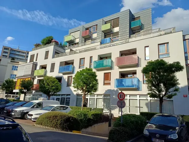Pronájem bytu 1+kk, Praha - Podolí, Brabcova, 44 m2