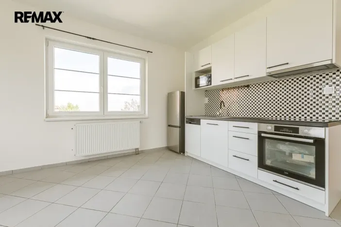 Pronájem bytu 3+kk, Holubice - Kozinec, Lesní, 65 m2