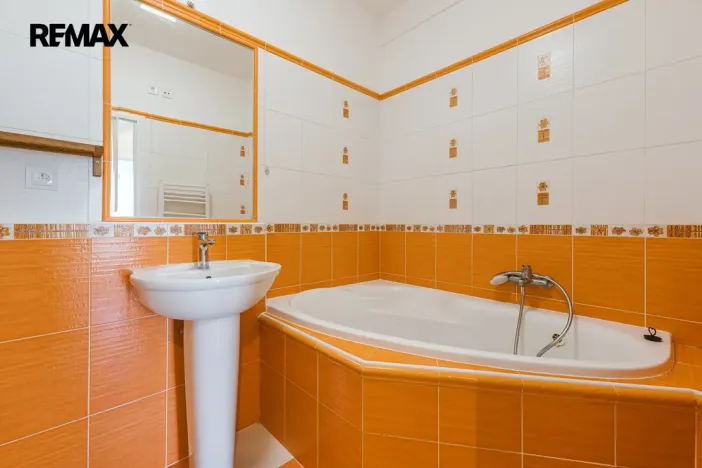 Pronájem bytu 3+kk, Holubice - Kozinec, Lesní, 65 m2