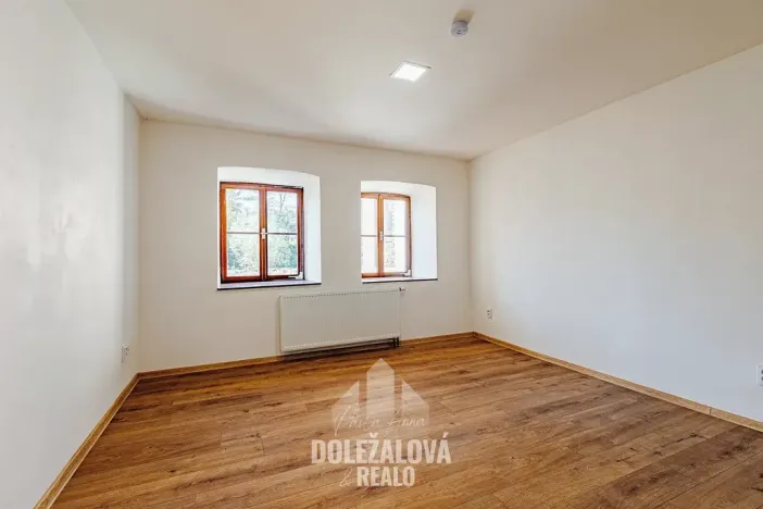 Pronájem bytu 1+kk, Jihlava, Hůlová, 24 m2