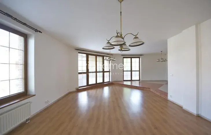 Pronájem vily, Praha - Nebušice, 384 m2