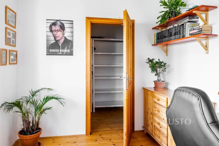 Prodej bytu 4+kk, České Budějovice - České Budějovice 7, Komenského, 79 m2