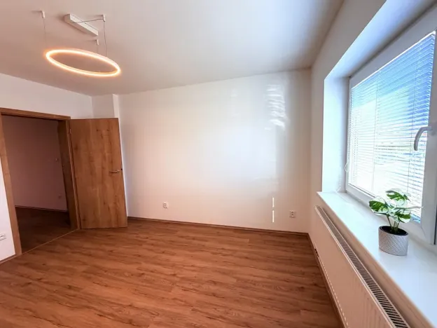 Pronájem bytu 2+kk, Brno - Ivanovice, Černohorská, 48 m2