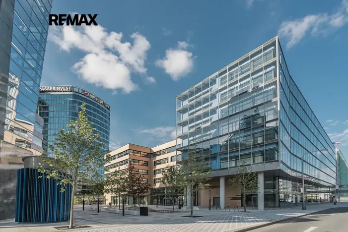 Pronájem obchodního prostoru, Praha - Michle, Želetavská, 84 m2