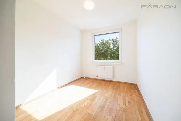 Pronájem bytu 4+kk, Praha - Modřany, Božetická, 77 m2