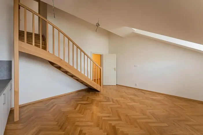 Pronájem atypického bytu, Praha - Staré Město, Kozí, 62 m2