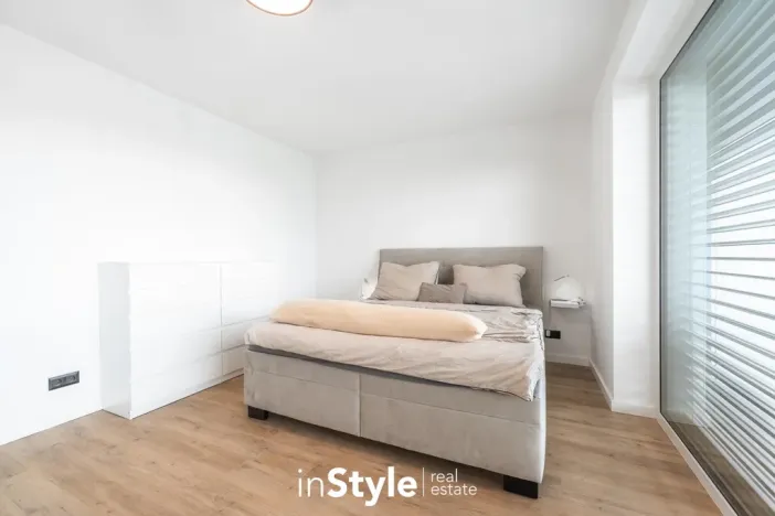 Pronájem bytu 2+kk, Staré Město, Velkomoravská, 71 m2