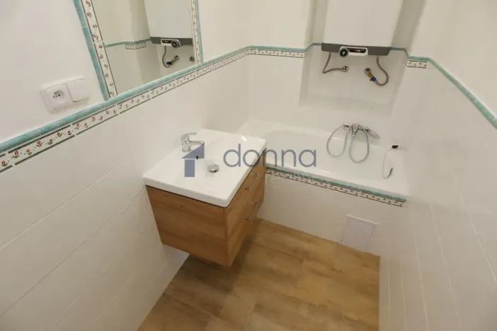 Pronájem bytu 2+1, Praha, Štěpánská, 48 m2
