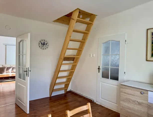 Prodej rodinného domu, Praha - Vinoř, Lohenická, 84 m2