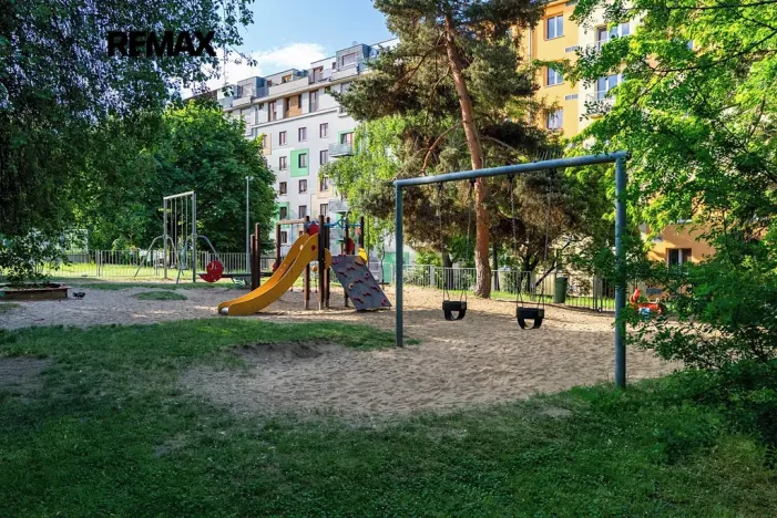 Prodej bytu 2+1, Praha - Žižkov, Pod lipami, 54 m2