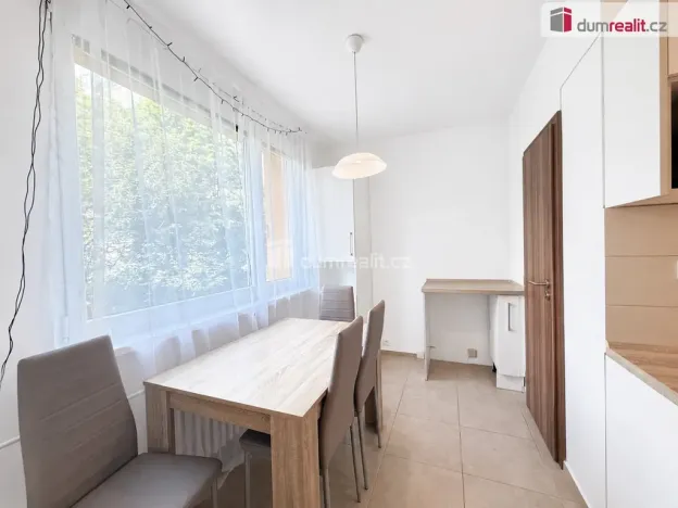 Pronájem bytu 2+1, Ústí nad Labem - Severní Terasa, Kmochova, 60 m2