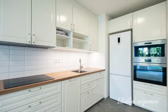 Pronájem bytu 2+kk, Praha - Vysočany, Gerstelova, 52 m2