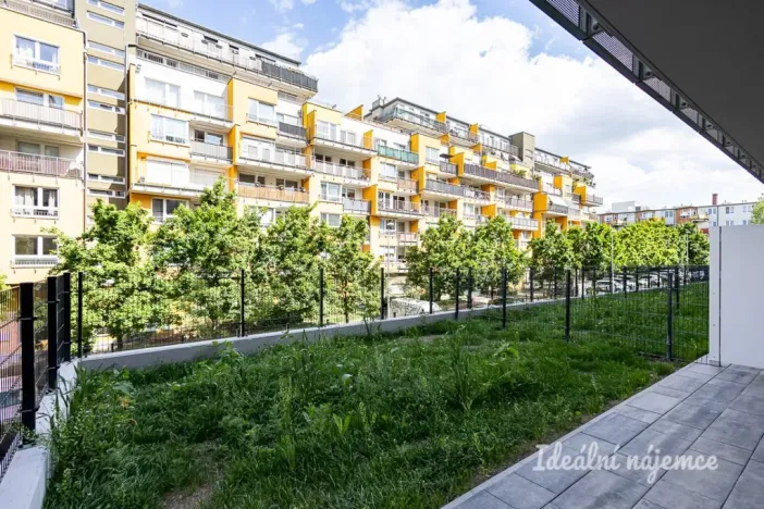 Pronájem bytu 2+kk, Praha - Vysočany, Gerstelova, 52 m2