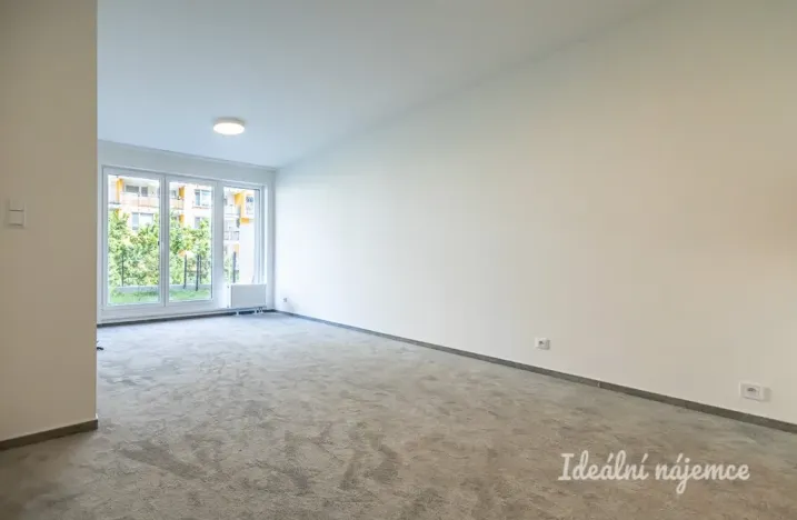 Pronájem bytu 2+kk, Praha - Vysočany, Gerstelova, 52 m2