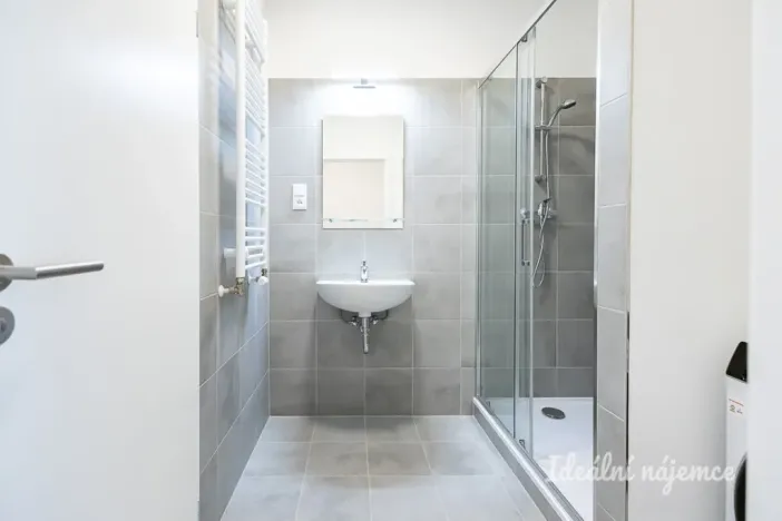 Pronájem bytu 2+kk, Praha - Vysočany, Gerstelova, 52 m2