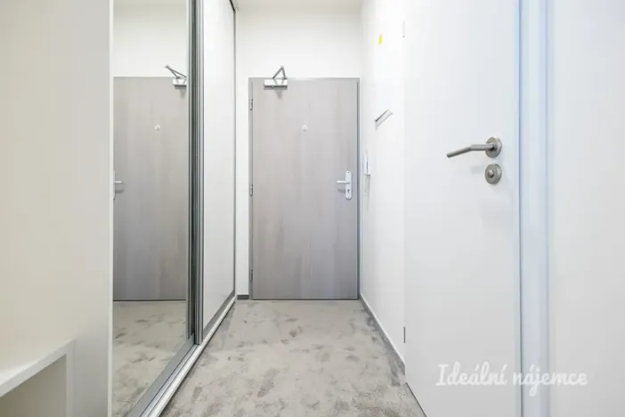 Pronájem bytu 2+kk, Praha - Vysočany, Gerstelova, 52 m2