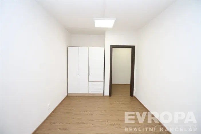 Pronájem kanceláře, Plzeň, Klatovská třída, 82 m2