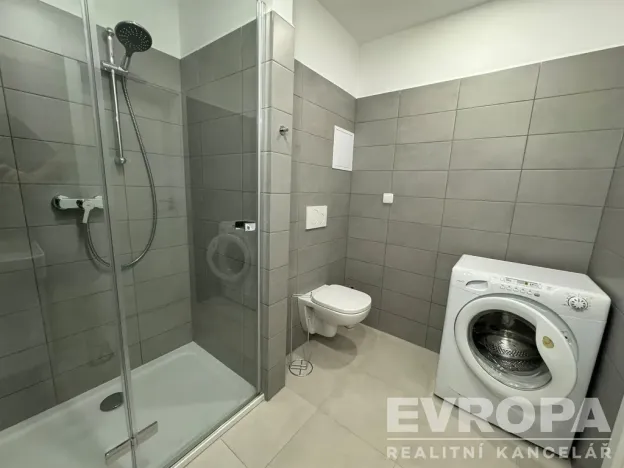 Prodej bytu 1+kk, Plzeň - Újezd, Safírová, 30 m2
