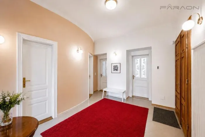 Pronájem bytu 3+1, Praha - Nové Město, Dřevná, 108 m2